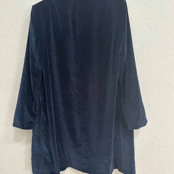 Elegant Navy Velvet Women's Coat